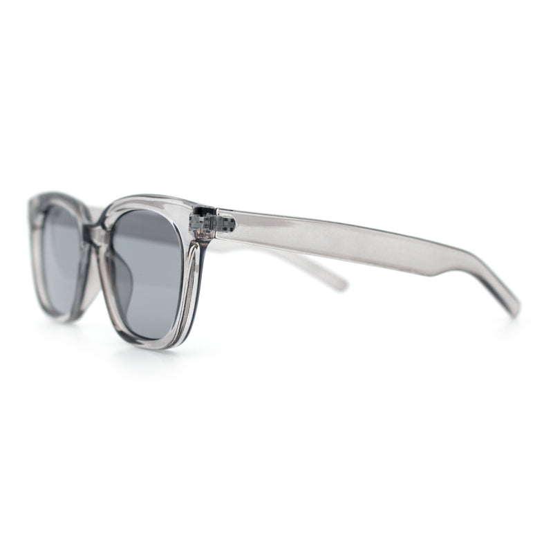 Feminine Simple Clean Minimal Plastic Horn Rim Retro Fashion Sunglasses