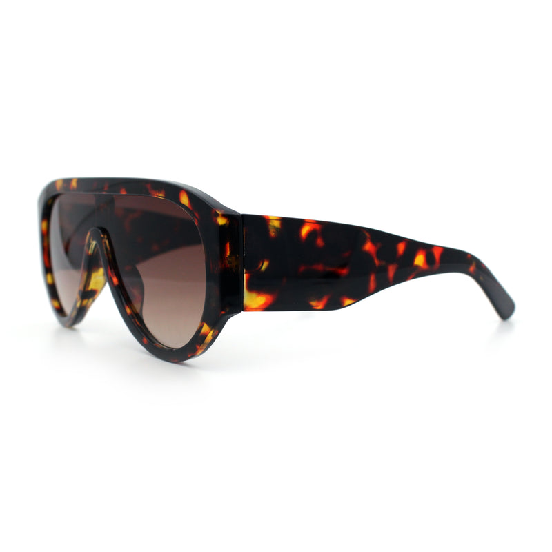 Retro Bold Oversized Shield Racer Plastic Sunglasses
