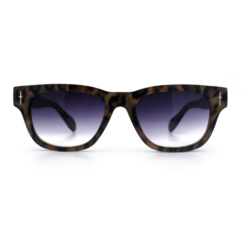 Gentlemans Cross Bone Dagger Emblem Horn Rim Plastic Retro Sunglasses