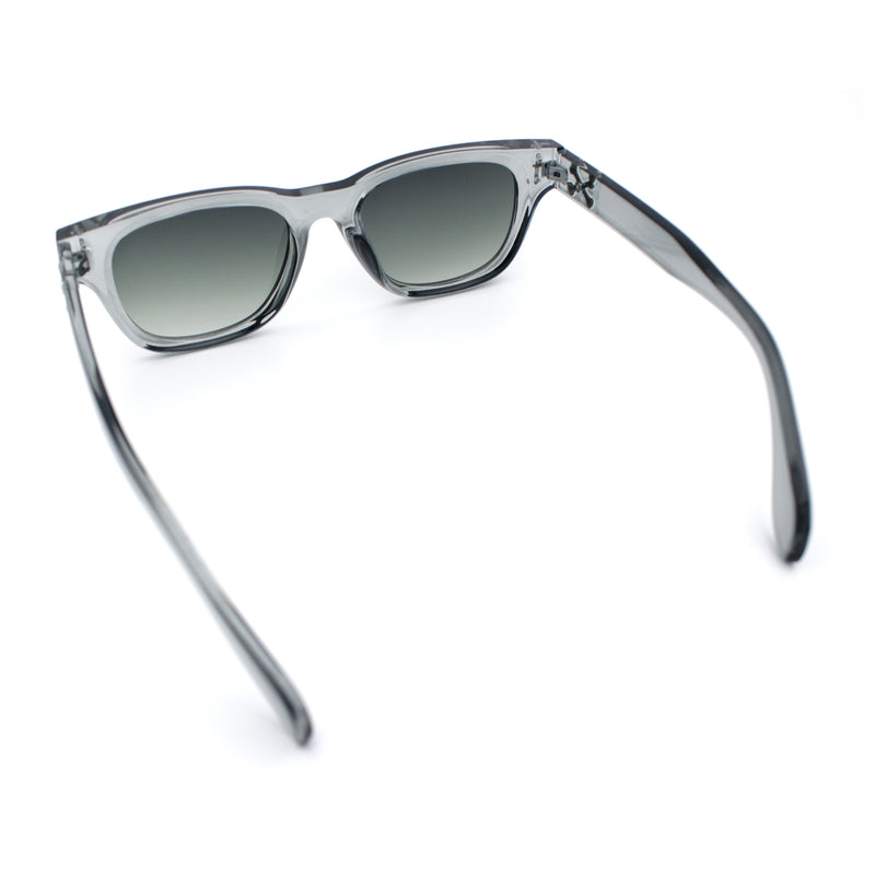 Gentlemans Cross Bone Dagger Emblem Horn Rim Plastic Retro Sunglasses