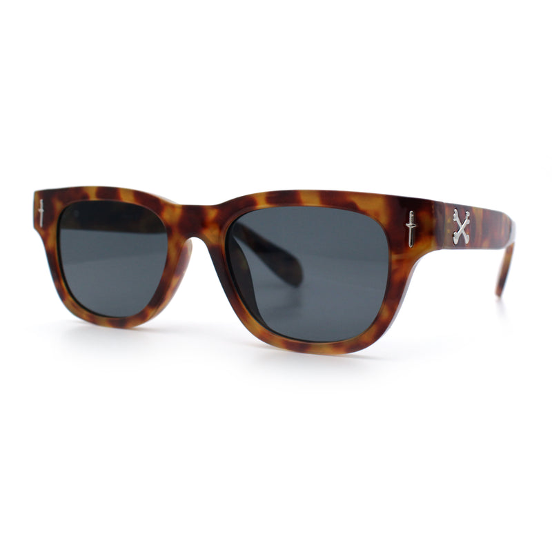Gentlemans Cross Bone Dagger Emblem Horn Rim Plastic Retro Sunglasses