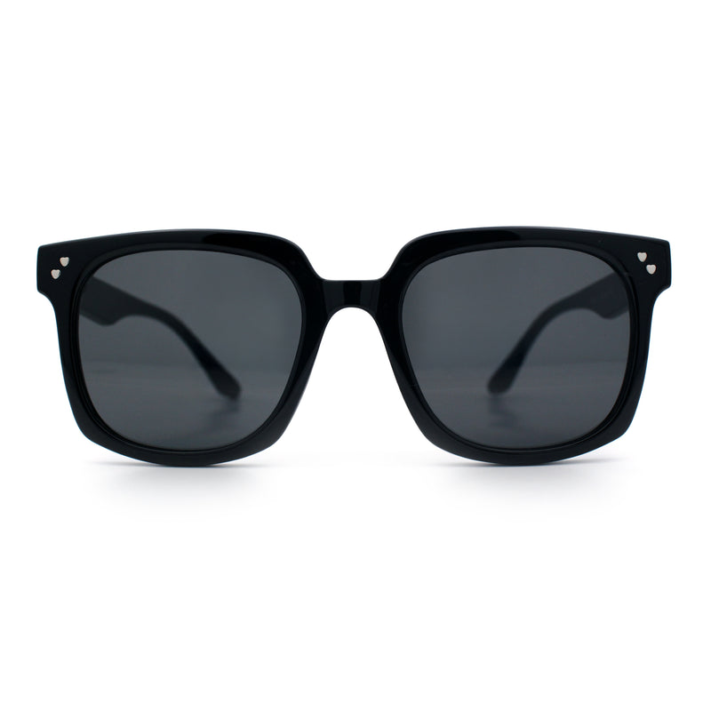 Womens Subtle Heart Metal Stud Horn Rim Plastic Retro Sunglasses