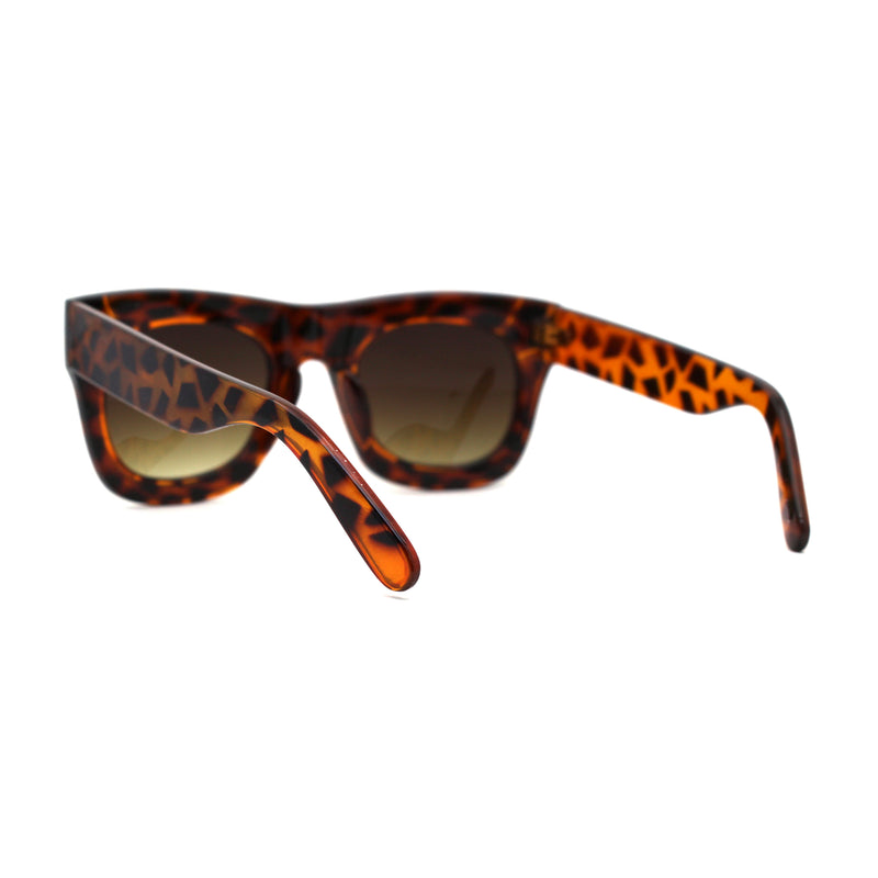 Womens Leopard Print Thick Plastic Horn Rim Diva Sunglasses