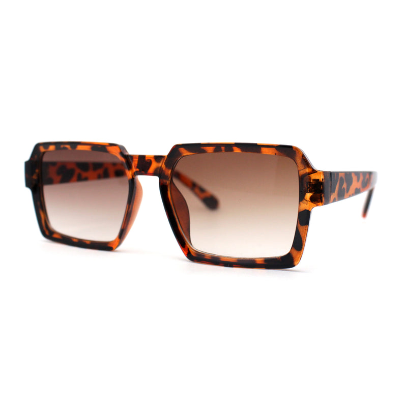 Mod Thin Plastic Squared Horned Sunglasses