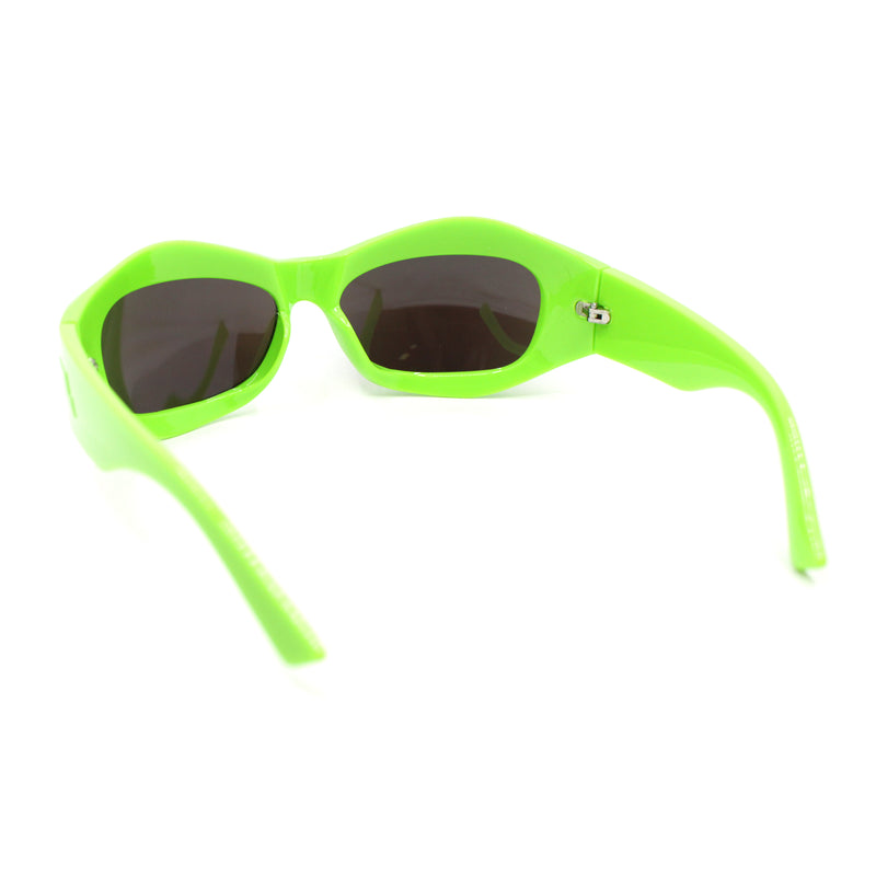 Trendy Fashion Curved Wrap Sport Thick Plastic Sunglasses