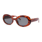 Womens Mod Classic Oval Clout Plastic Sunglasses